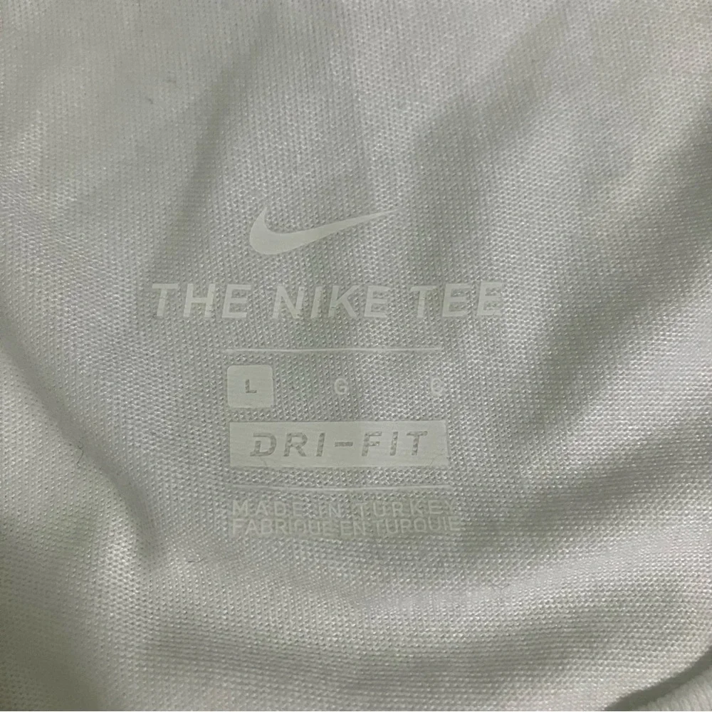 The Nike Tee Dri-Fit White Tank Top Women Size Large - Picture 3 of 6